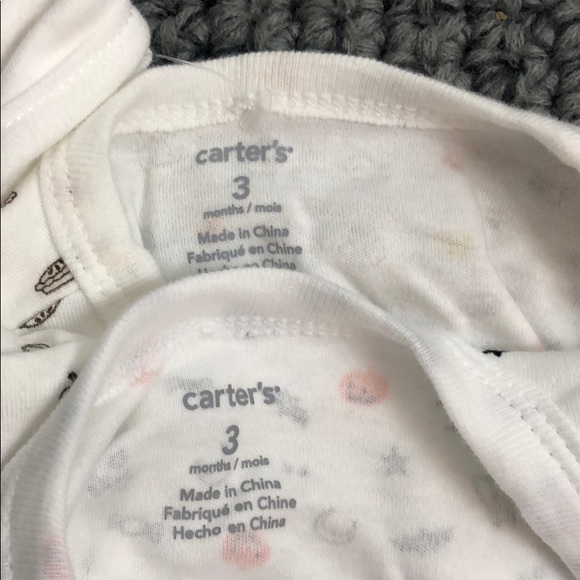 Carters Halloween and thanksgiving onesies - Picture 7 of 8